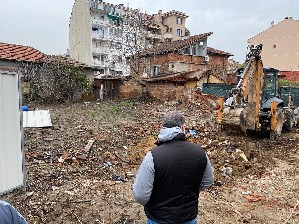 Йордан Гавазов 35А · Етапи на строителство 1